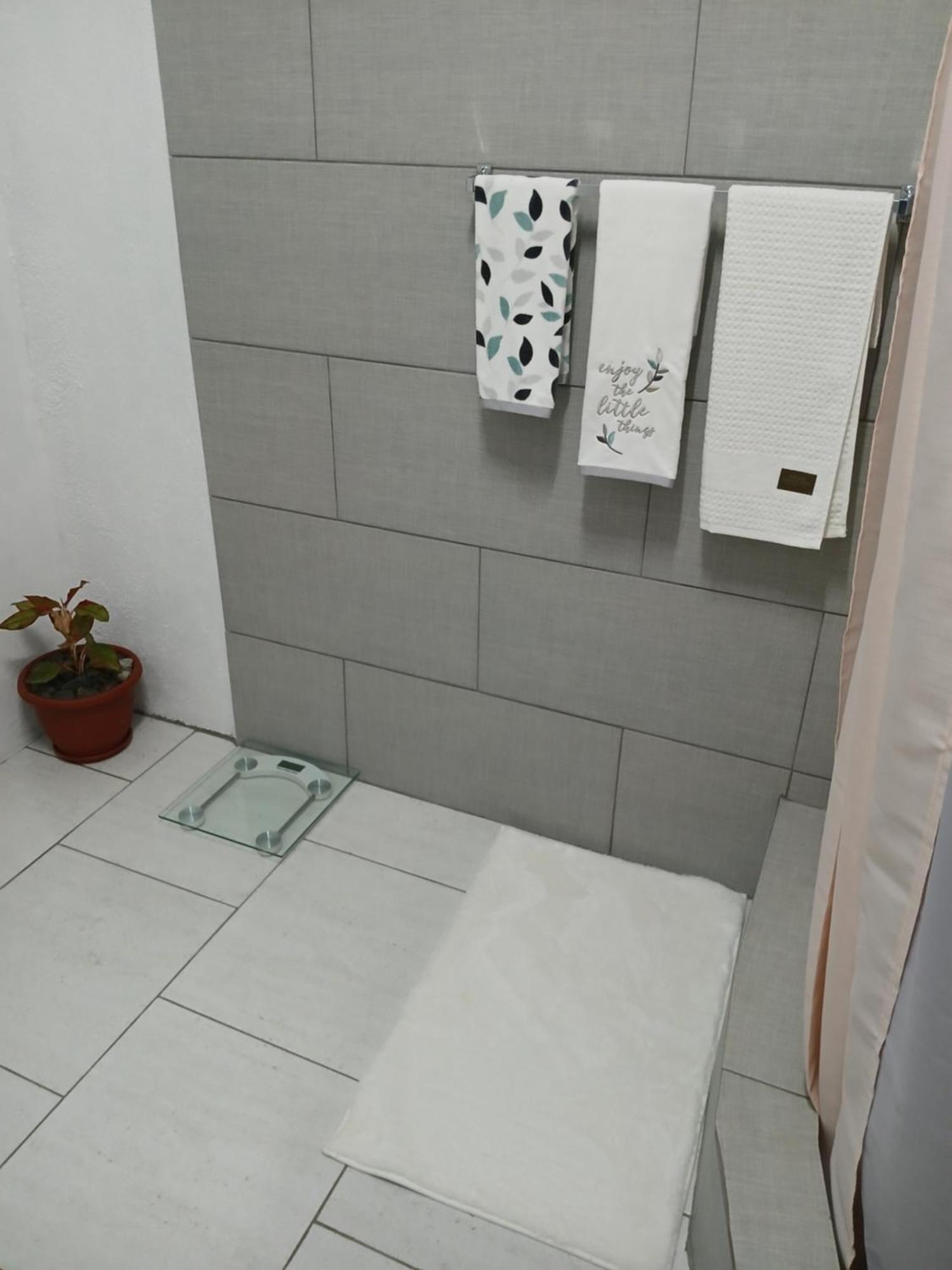 Natrue'S Haven Bed and Breakfast Marigot Exteriör bild